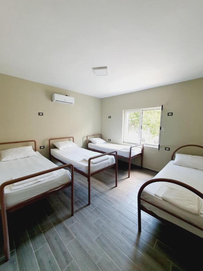 Klerichi Hotel ティラナ エクステリア 写真