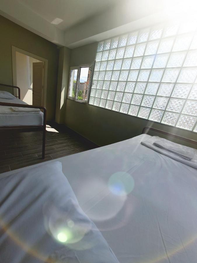 Klerichi Hotel ティラナ エクステリア 写真