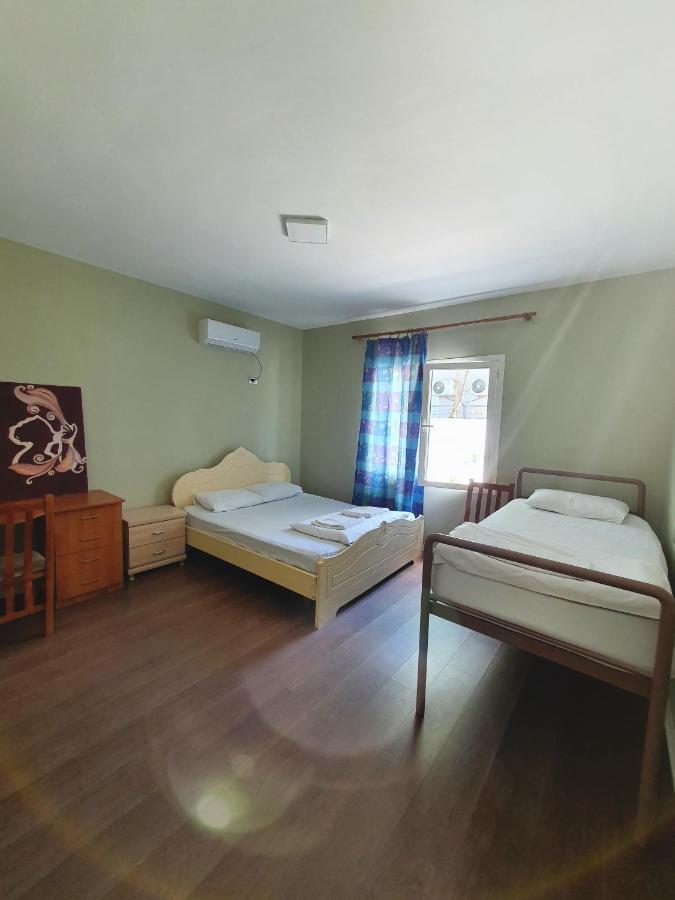 Klerichi Hotel ティラナ エクステリア 写真